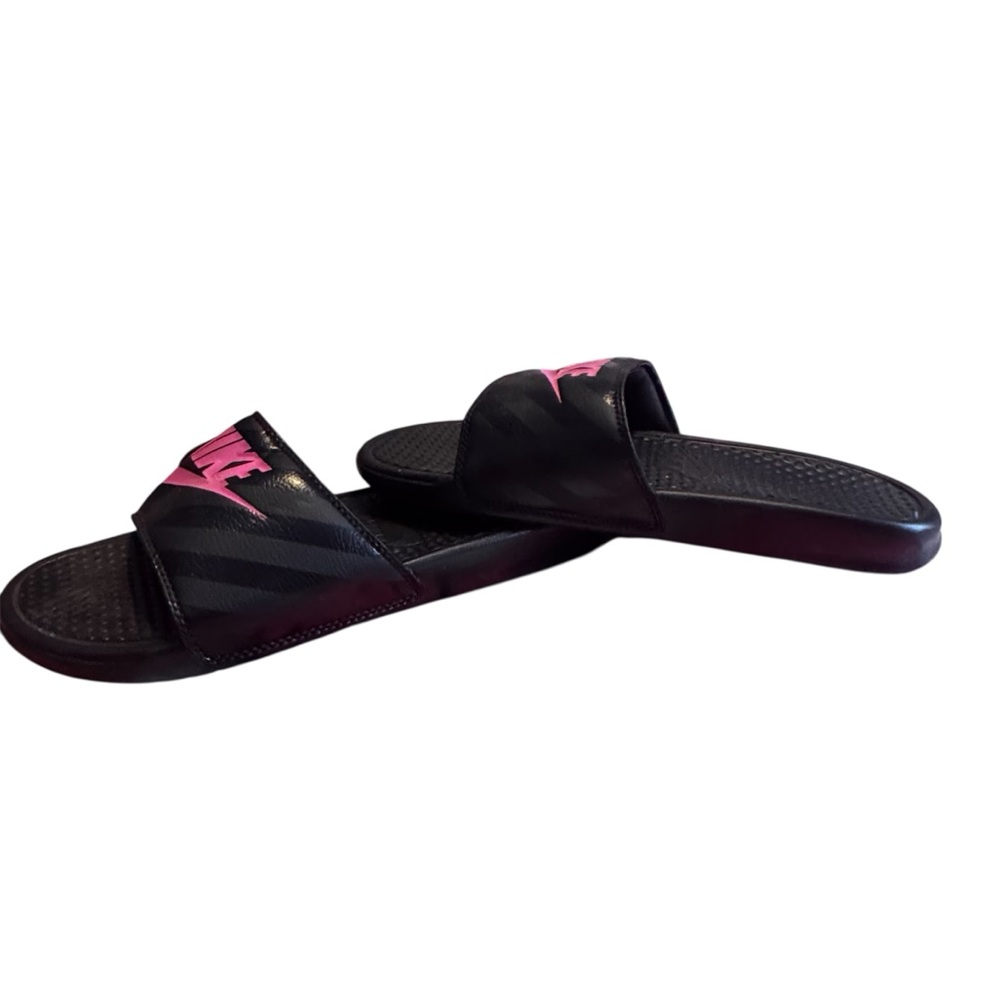 Nike NWOT Black Slides with Pink Logo Size 11 - Picture 4 of 7